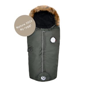 Nature 2023 Vinterpose Green Forest